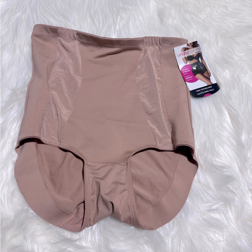 NWT Secret‎ waist winching shapewear brief size M
